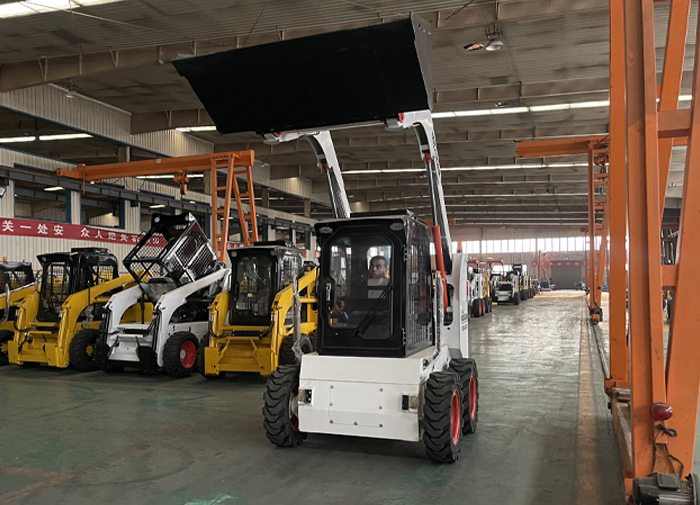 Syrian Customer’s Visit to SECSUN Skid Steer Loader Factory