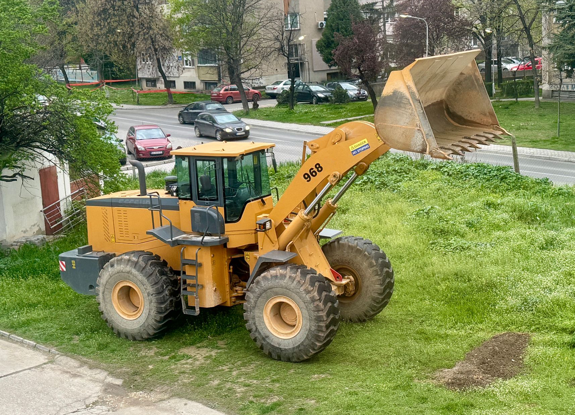 Macedonian Customer’s Rave Review: Six-Month Success with SECSUN 6 Ton Loader​