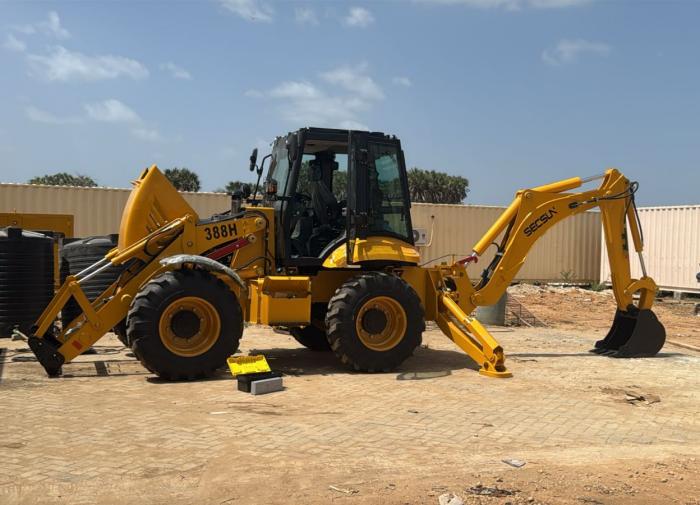 Field Report from Kenya: Backhoe Loader Proves Its Reliability in Real-World Conditions